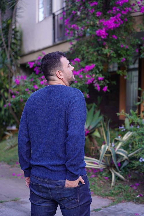 Suéter Cuello V Plus Hombre