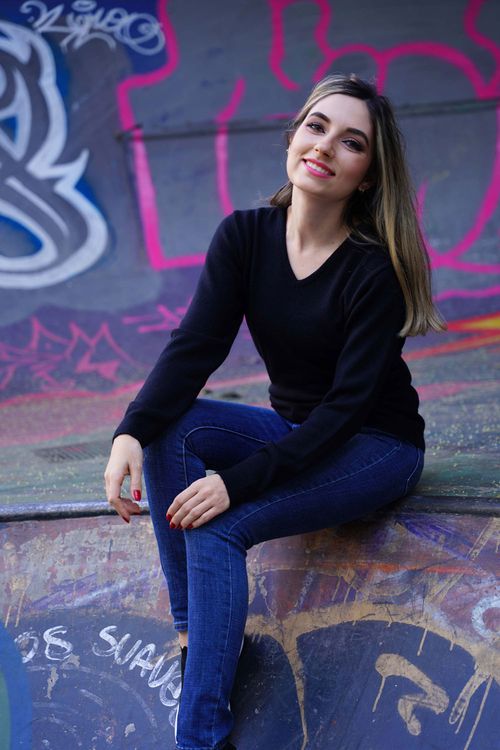 Suéter Cuello V Mujer