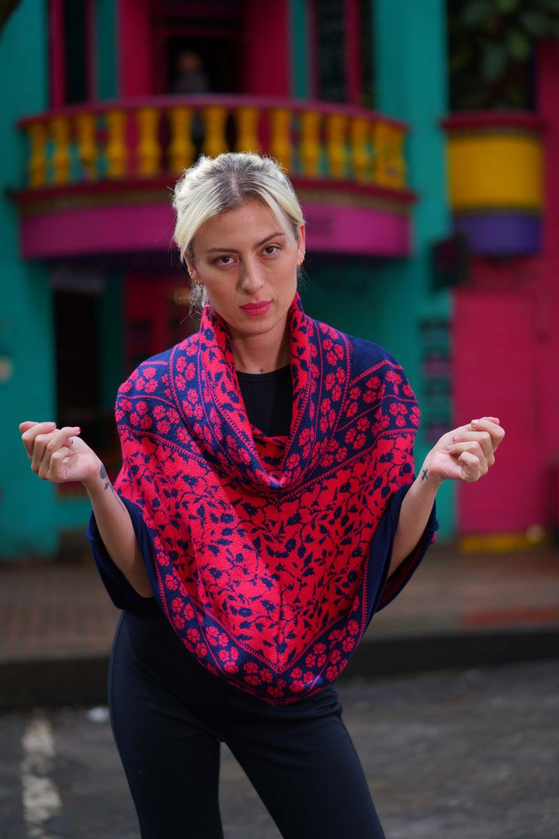 capa-multicolor-mujer