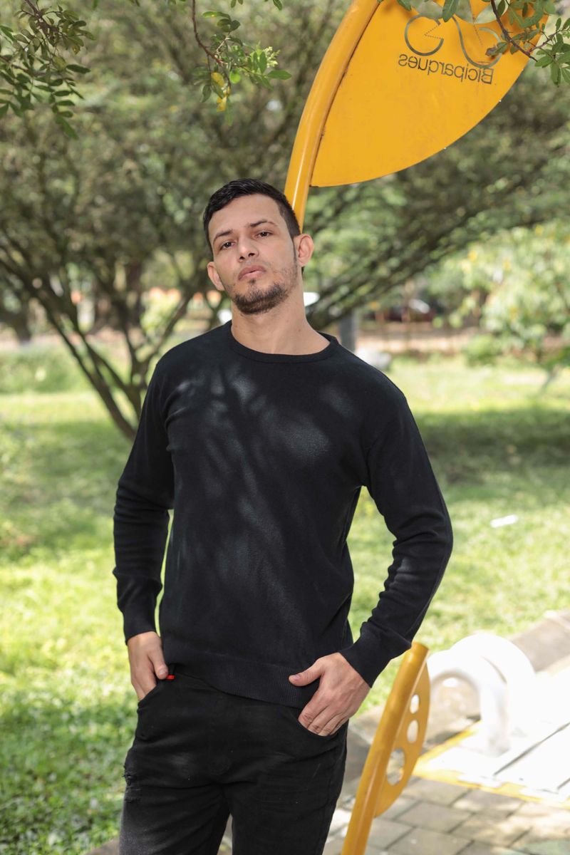 Sueter-clloO-3464