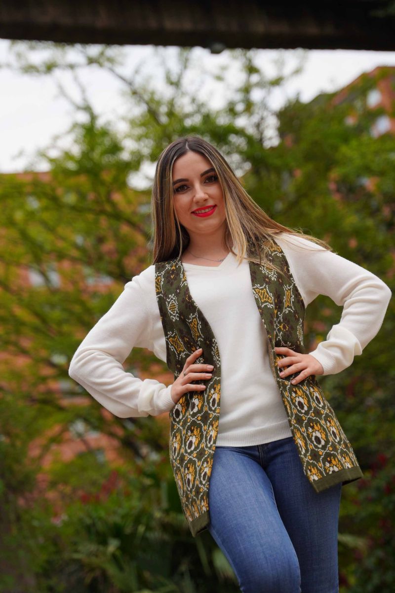 chaleco-cuellov-mujer-3522