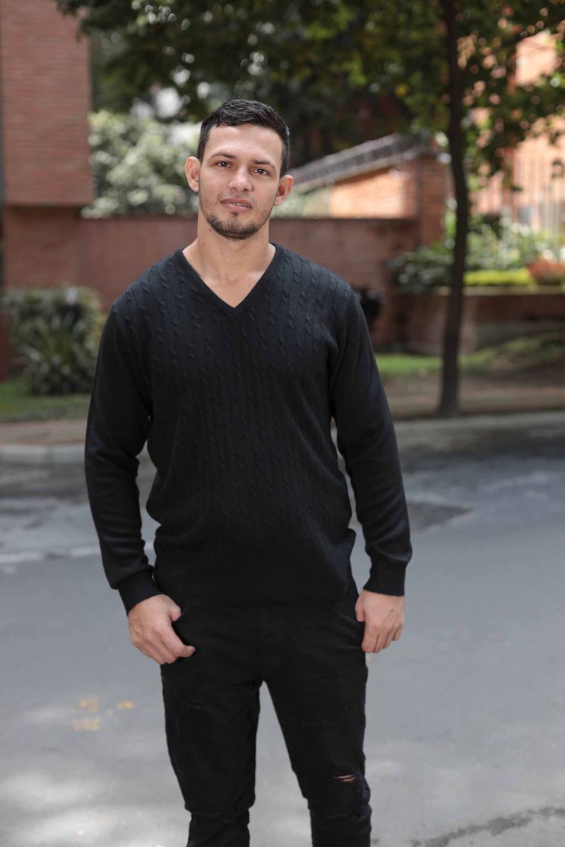 Sueter-grabado-hombre-8250