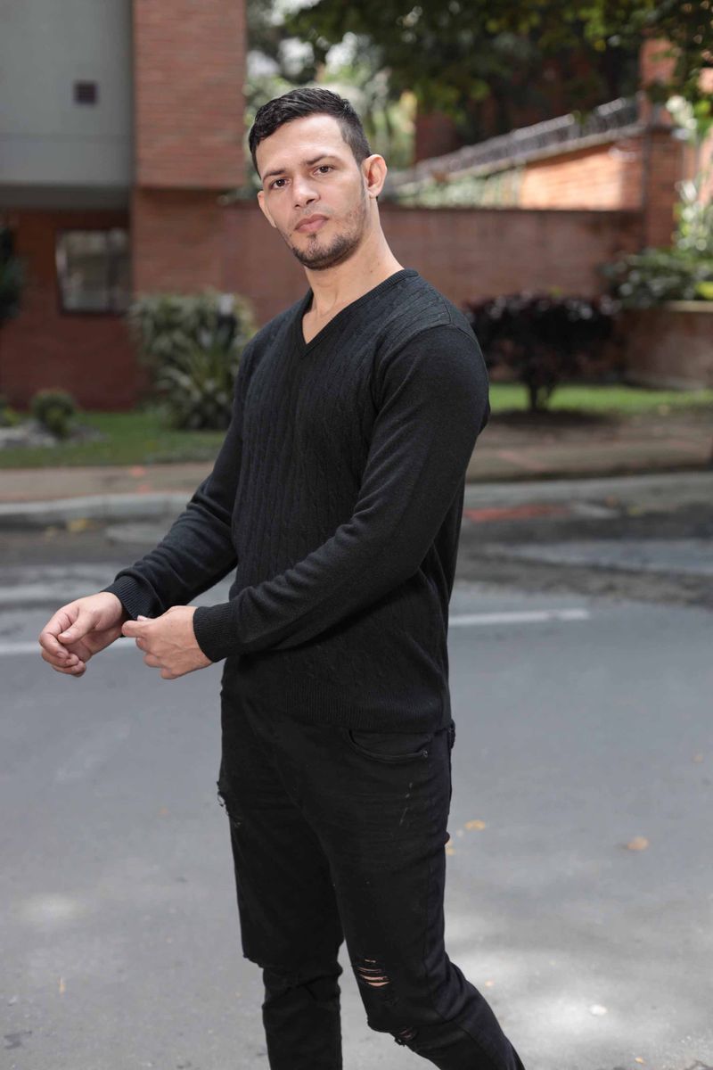 Sueter-grabado-hombre-8250