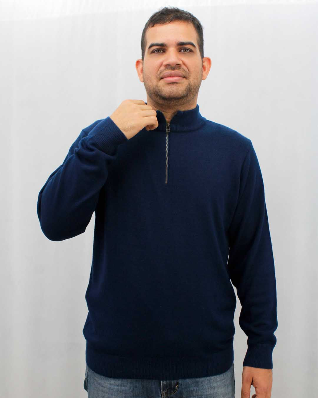 Suéter Cuello Alto Cierre