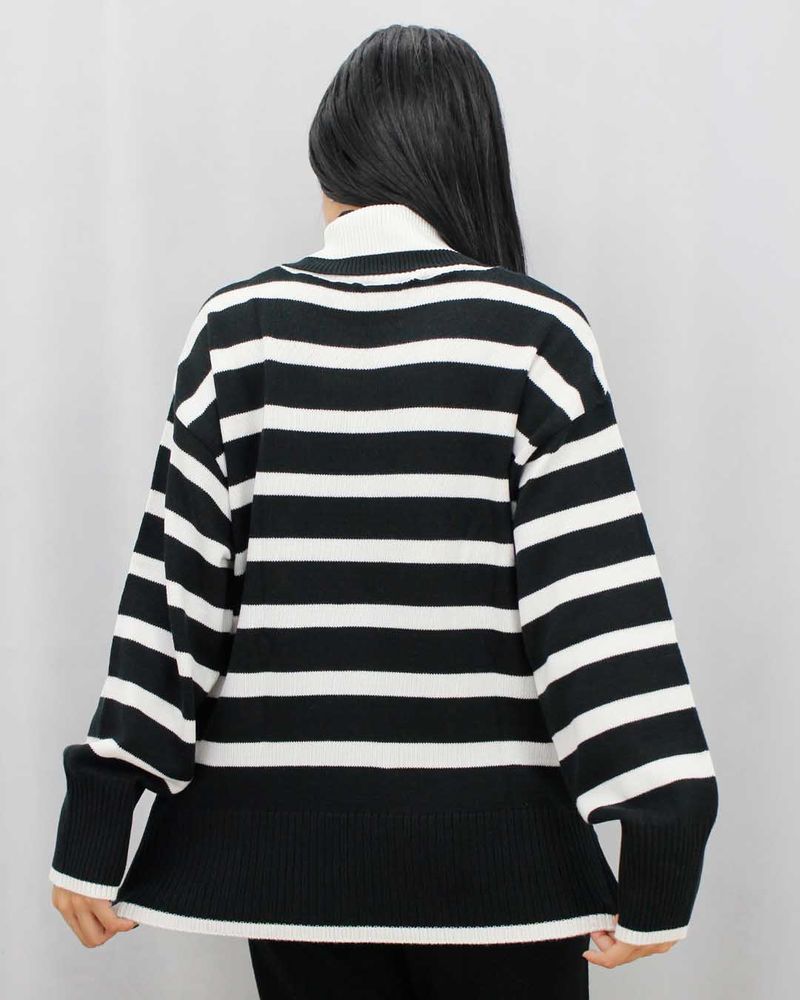Sueter-Cuello-Tortuga-Rayas