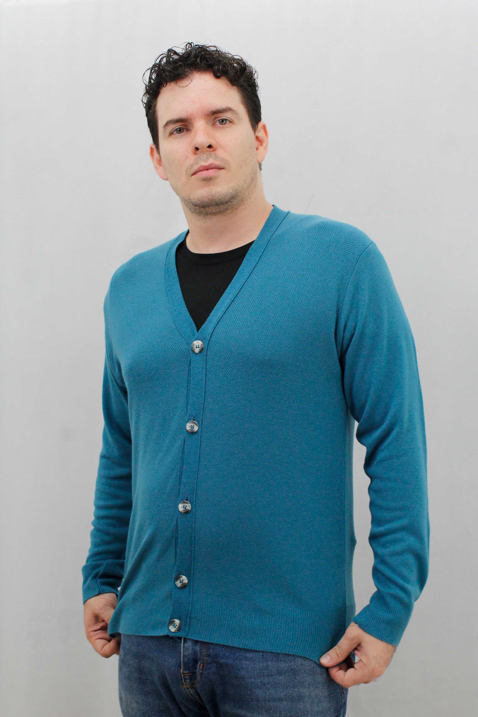 Suéter Abierto Cuello V Hombre